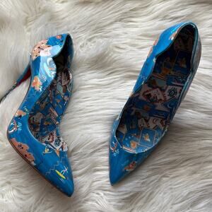 NWT CHRISTIAN LOUBOUTIN 
Patent Loubi Odyssey Hot Chick 100 Pumps Size: 36